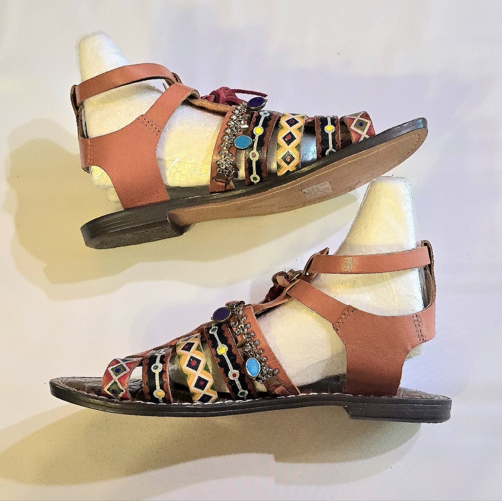 Sz 5 NWT Linny Gladiator Sandals Boho Strappy Leather Tassel NWT